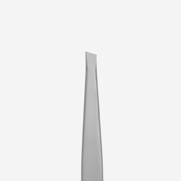 Eyebrow tweezers BEAUTY & CARE 10 TYPE 3 (wide beveled) - Image 2